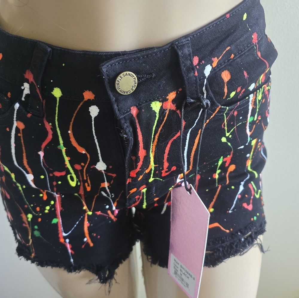 Black Jean Shorts with Playful Pattern